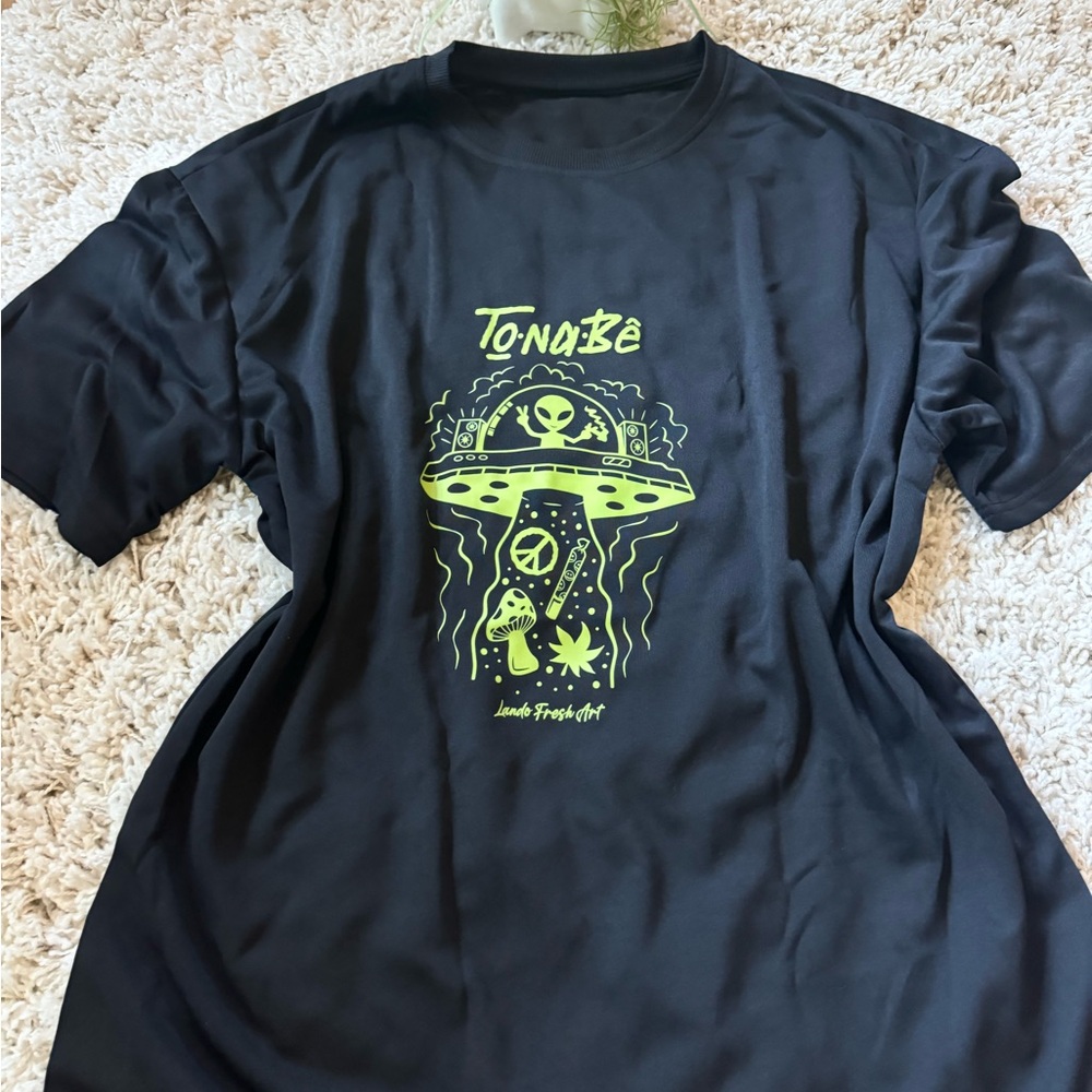 Tonerbe black and green alien trippy ufo abduction, streetwear neon tshi… - Picture 1 of 3